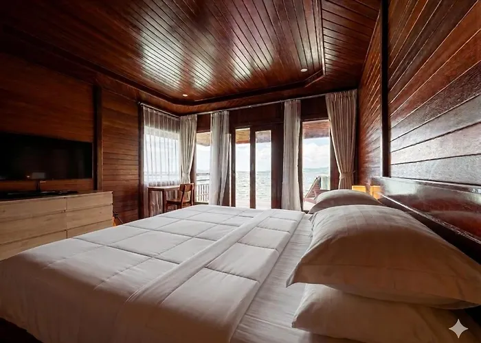 Coriana Dive Resort