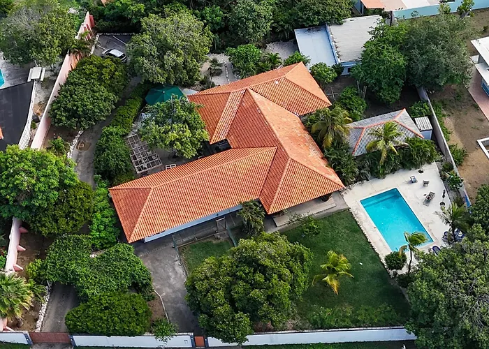 Abaai Resort B&B