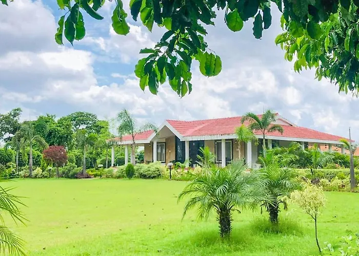All Vacation Rentals Stayvista'S The River - Pet-Friendly Riverside With Lawn & Bonfire