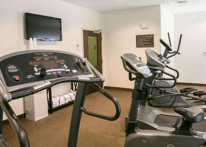 Pet Friendly hotel: Sleep Inn & Suites Dripping Springs - Austin Area