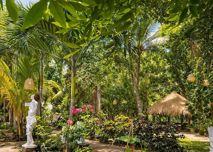 Sundaras Infinity Jungle Resort & Spa