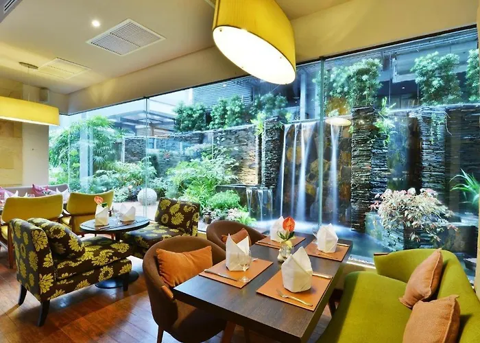 Self catering: St. James Hotel