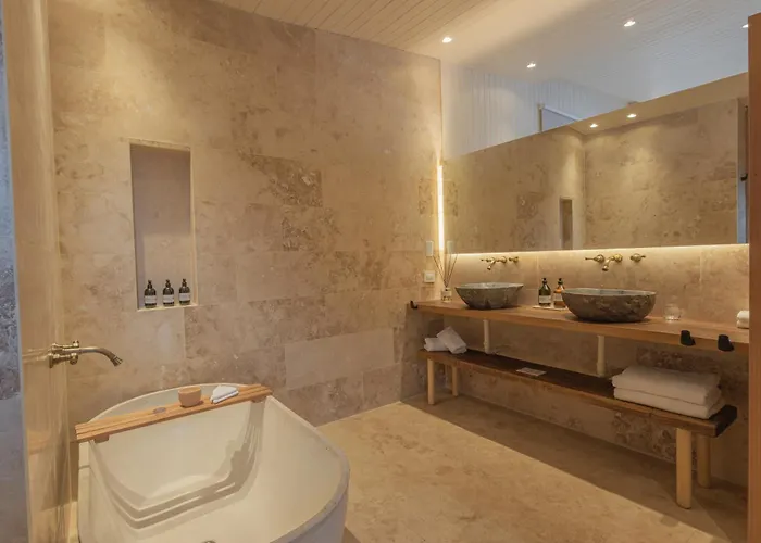 Locus Solus Hotel Singular