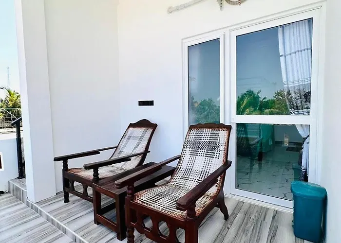Surf Bay Hotel