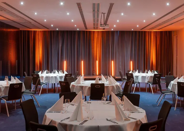 Hotel 4 estrelas: Intercityhotel Frankfurt Airport
