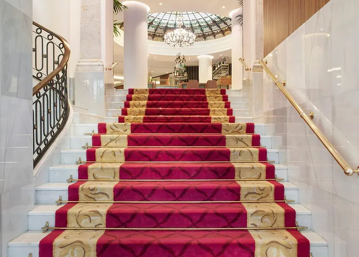 Hotel Colón Gran Meliá - The Leading Hotels of the World