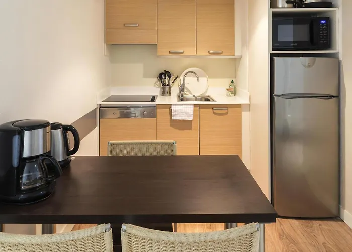 Self catering: Aparthotel Adagio Nice Promenade Des Anglais