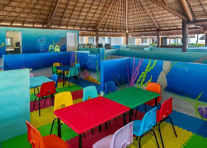 Ocean Coral & Turquesa All Inclusive (Adults Only)
