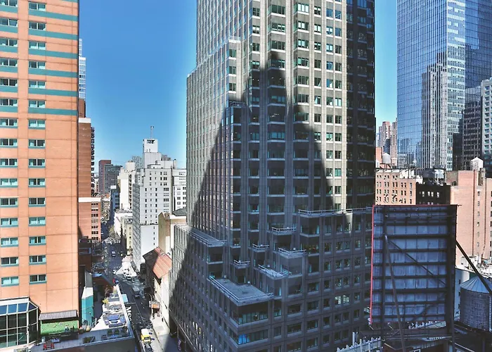 Hotel familiar: The Manhattan At Times Square