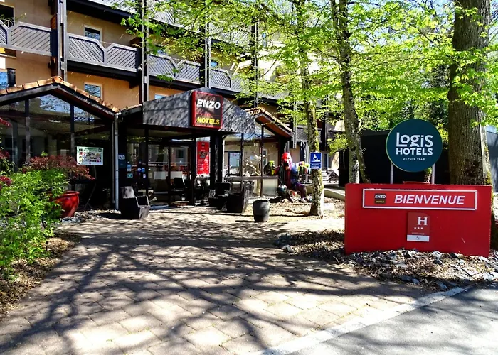 Hôtel accueillant les animaux: Logis Hôtel Diane