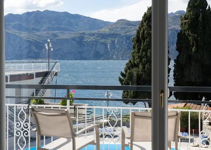 Hotel Excelsior Bay