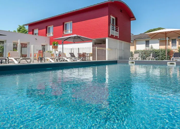 Hôtel avec piscine: Zenitude Hôtel-Résidences Nantes - La Beaujoire