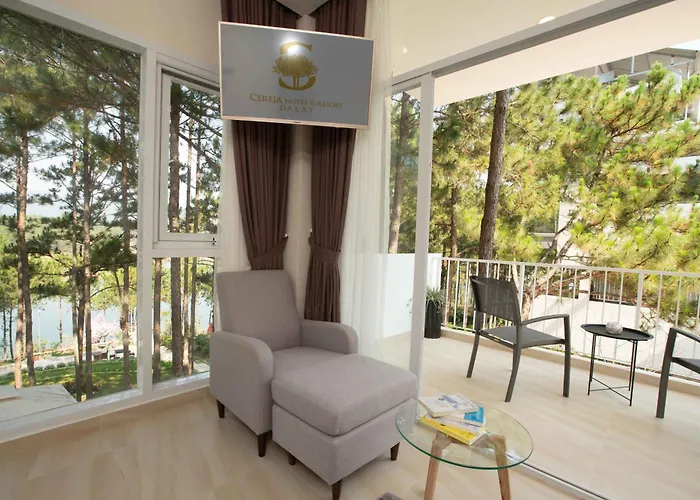 Cereja Hotel & Resort Dalat