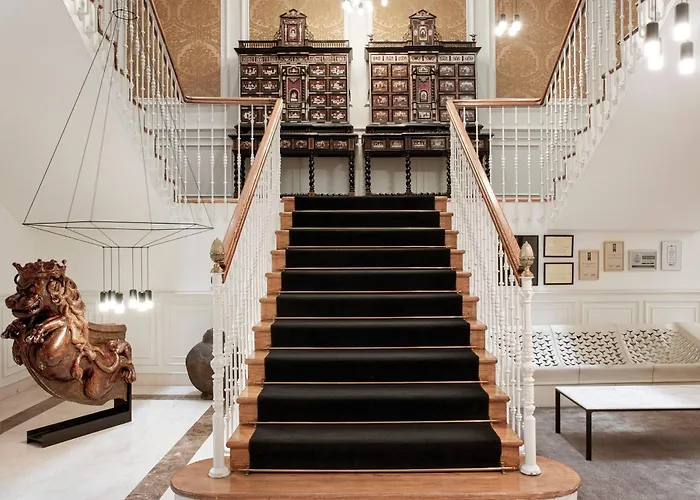 Luxe hotel: Palacio De Los Duques Gran Melia - The Leading Hotels Of The World