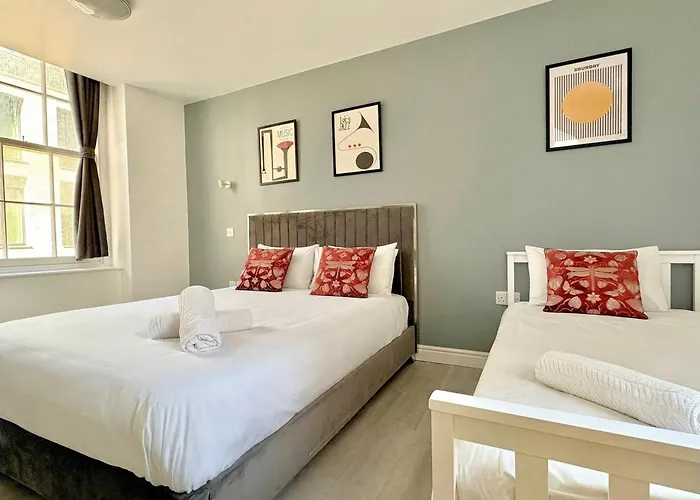 Family Hotel: Charlotte Street Rooms By News Hotel
