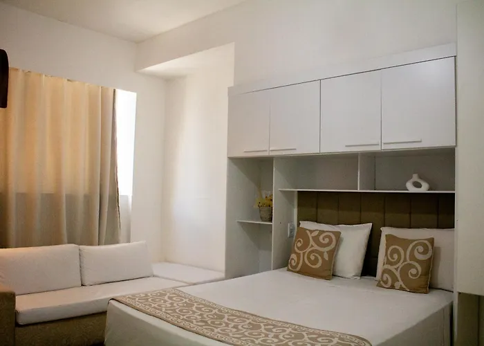 Compacto Hotel
