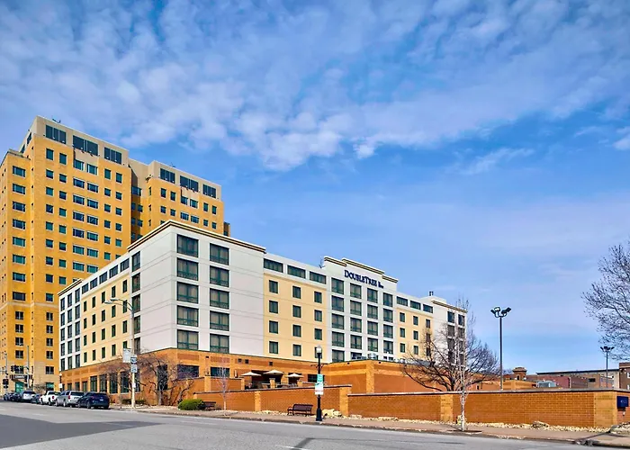 Doubletree By Hilton Davenport