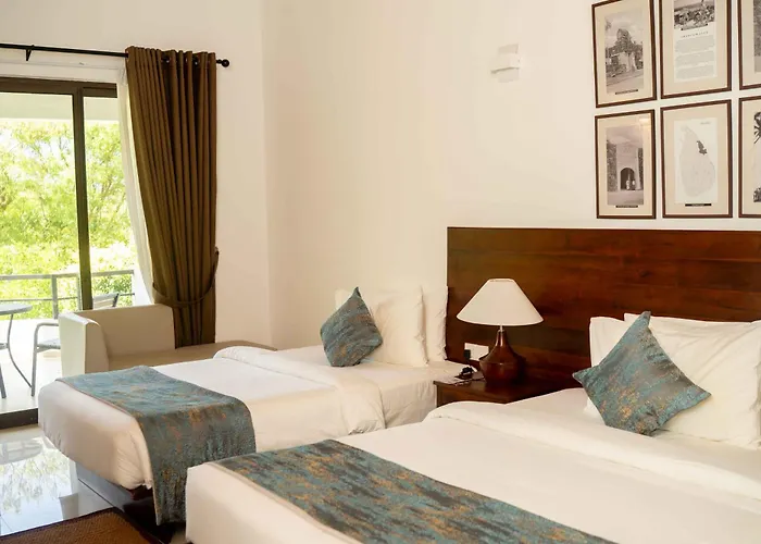 5 star hotels Uppuveli Beach By Dsk