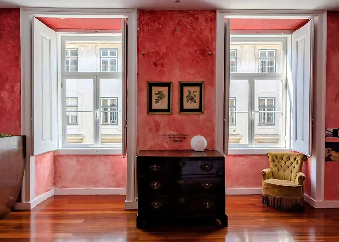 Lost Lisbon :: Cais House