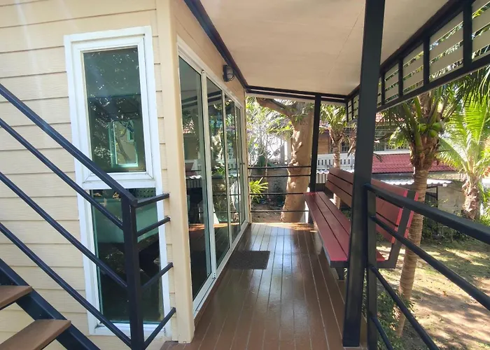 Hill Zone Home Stay By Little Paradise