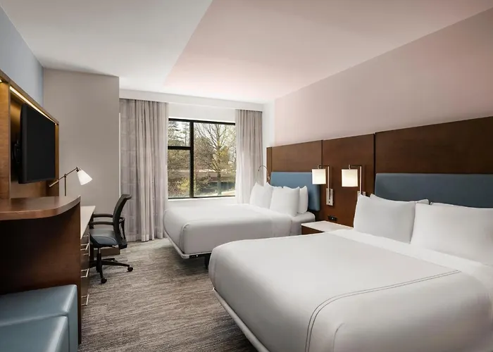 Trip to College Even Alpharetta - Avalon Area By Ihg