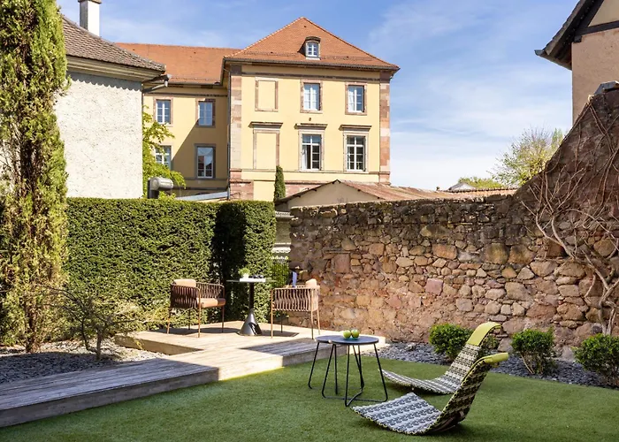  Le Colombier Suites