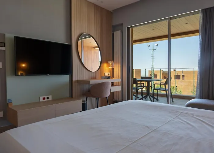 Oakridge Hotel & Spa