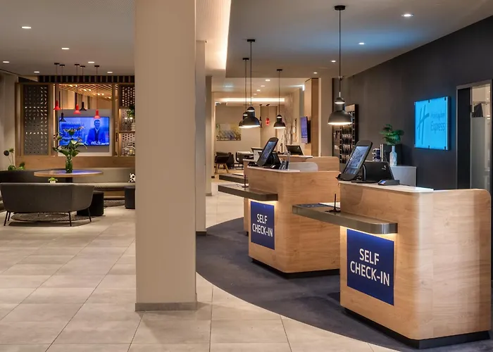  Holiday Inn Express - Munich North By Ihg