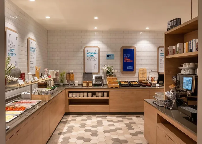  Holiday Inn Express - Munich North By Ihg