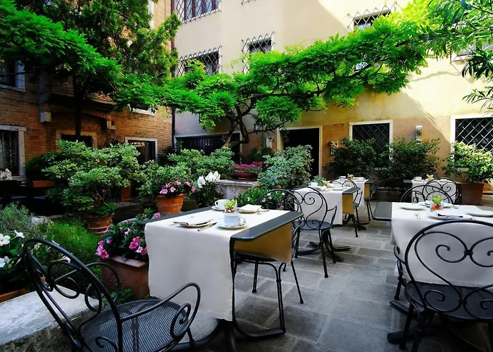  Sina Palazzo Sant'Angelo