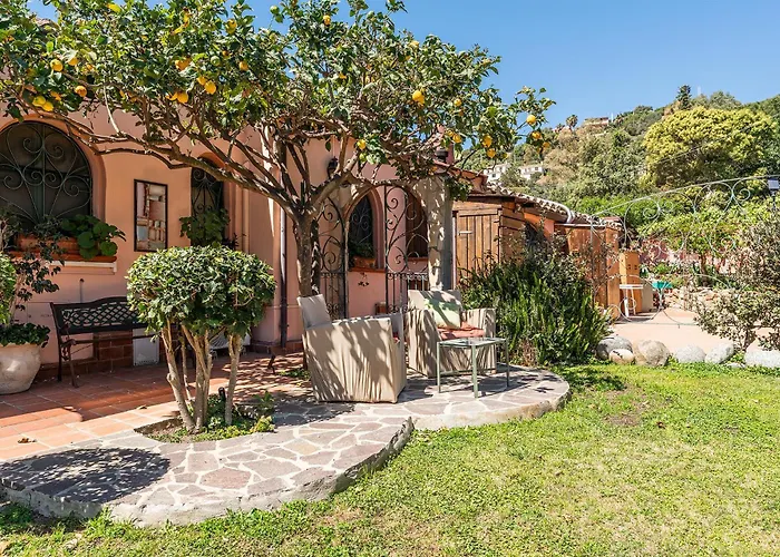 Guest House Villa Verde - Short Term Room Rentals