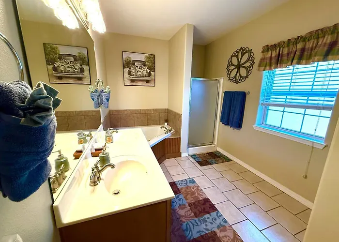 Rockwood Condos On Table Rock Lake With Boat Slips