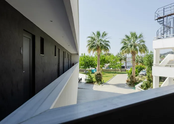 Madison Boutique, Faliraki