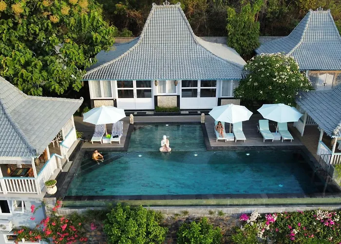 The Kayu Manis Villa