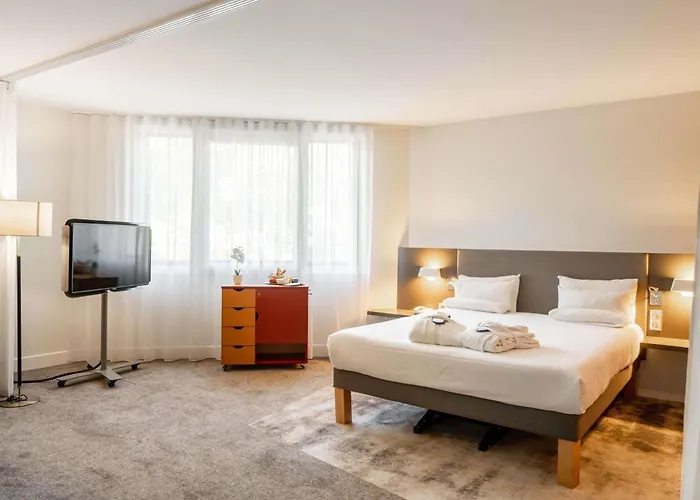 In Luxury hotels Novotel Suites Cannes Centre