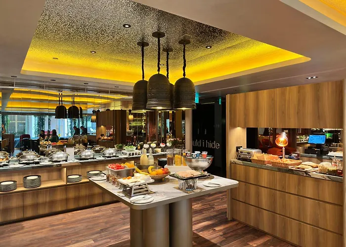  Naumi Singapore