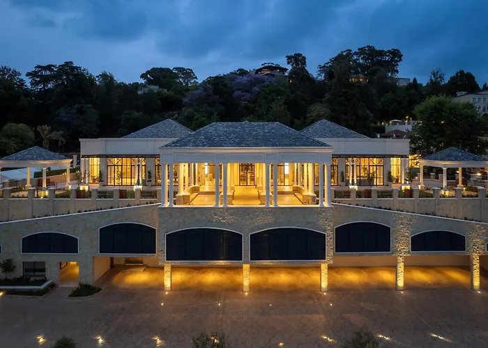 Four Seasons The Westcliff