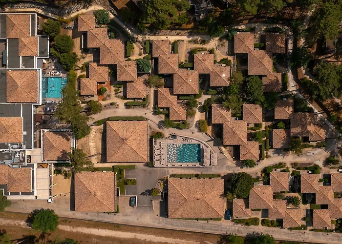 Domaine Du Ferret Restaurant & Spa