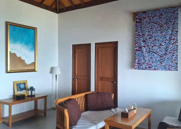 Legon Waru Cottage