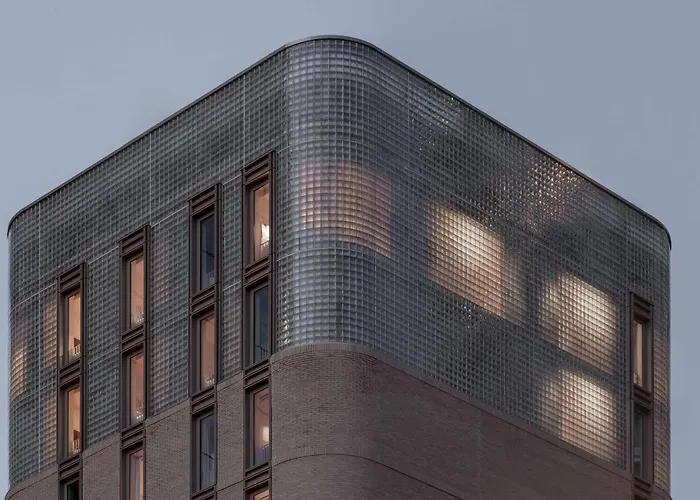 Buckle Street Studios by Locke, Aldgate