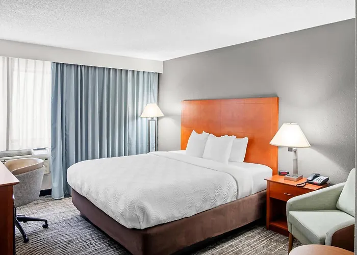Country Inn & Suites By Radisson, Muskegon, Mi