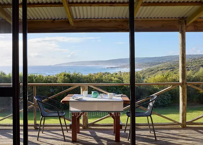 Chandlers Smiths Beach Villas