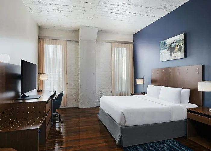 Fairfield Inn & Suites By Marriott Dallas Downtown