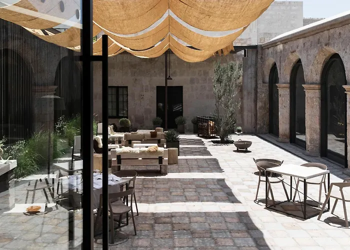 Сity center hotels Cirqa - Relais & Chateaux