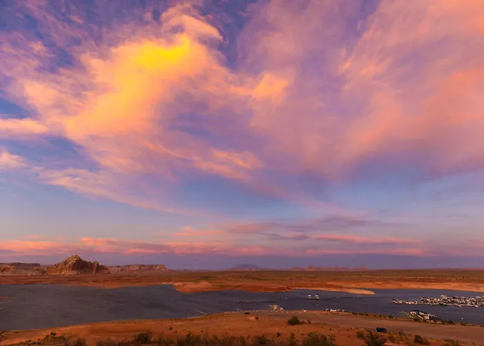 Lake Powell Resort