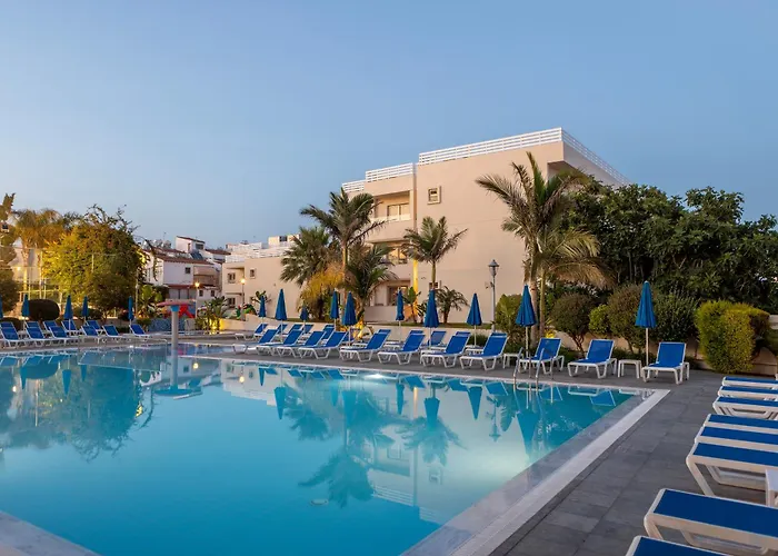  Euronapa Apartments