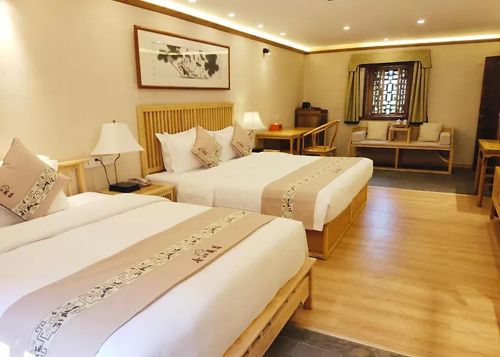 Yangshuo Ancient Garden Boutique Hotel-English Speaking Team&Swimming Pool&Activities Organized&Free Pick Up From Airport Or Ts Over 4 Nights