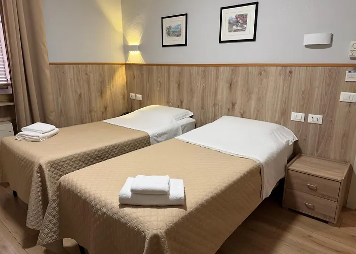 New Alexander Hotel