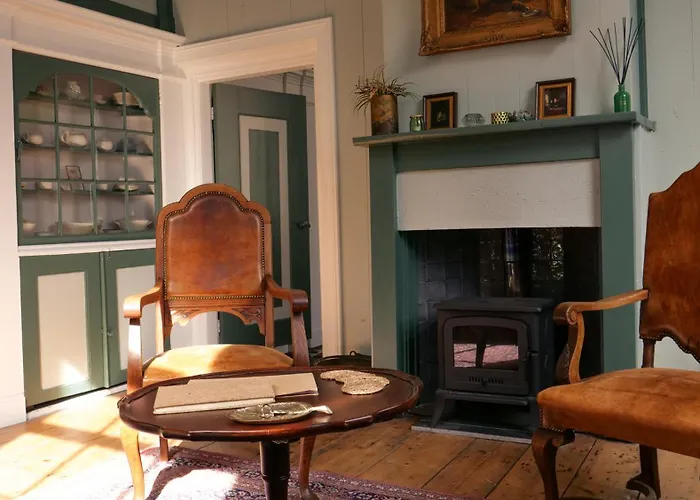 Bed En Kerk Monumentale 2 Slaapkamer Woning