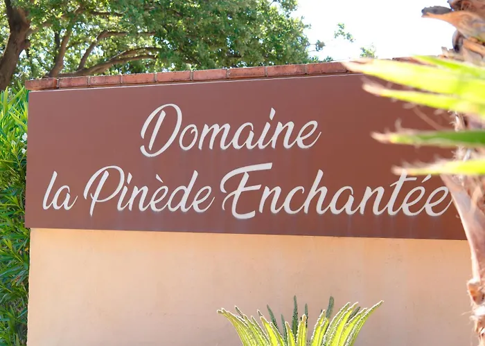 Camping La Pinède Enchantée